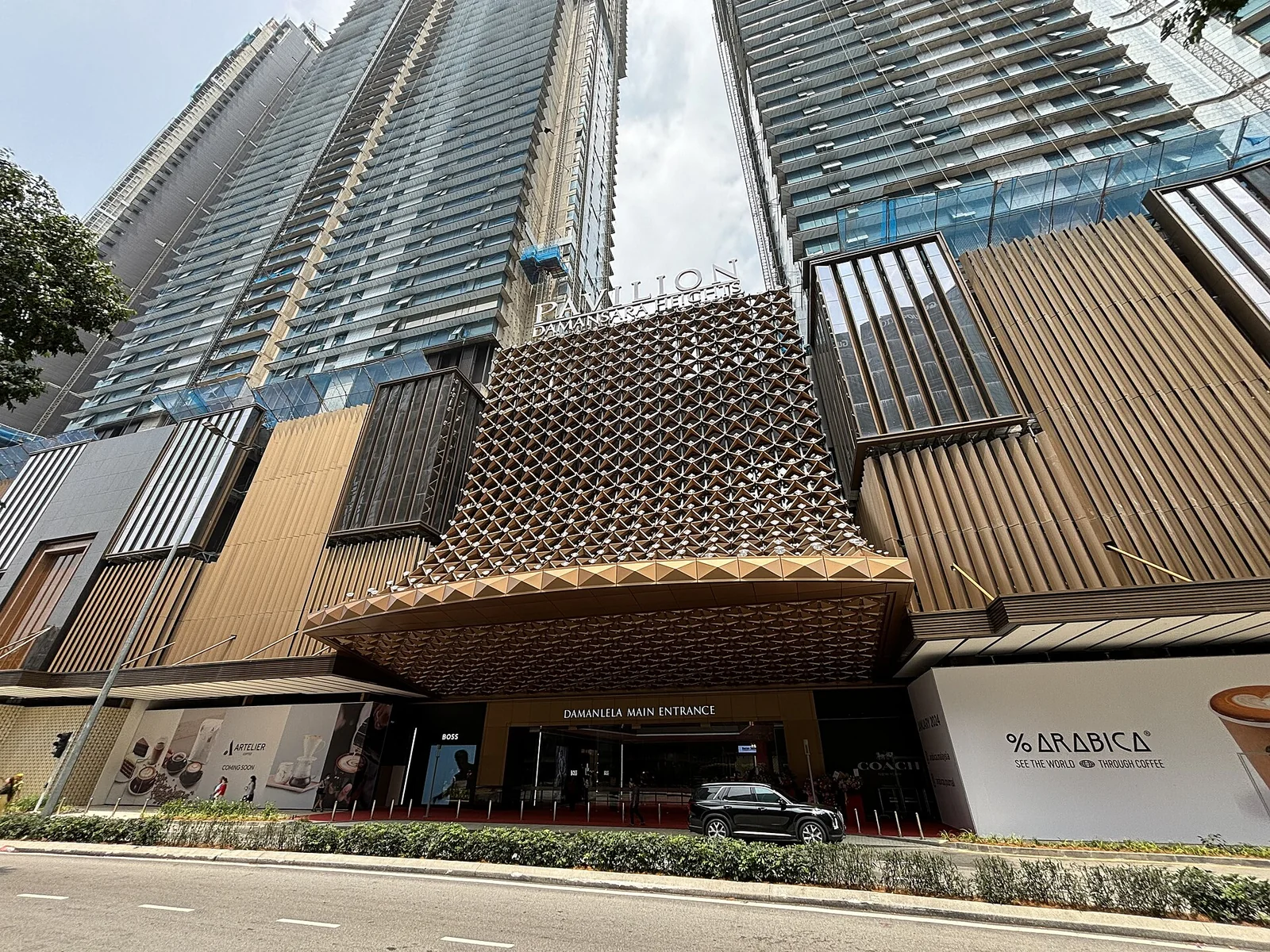 マレーシアのバナナ完全ガイド｜生食用と加熱用の違い、ピサンゴレンの名店、スーパーで失敗しない7つのコツ