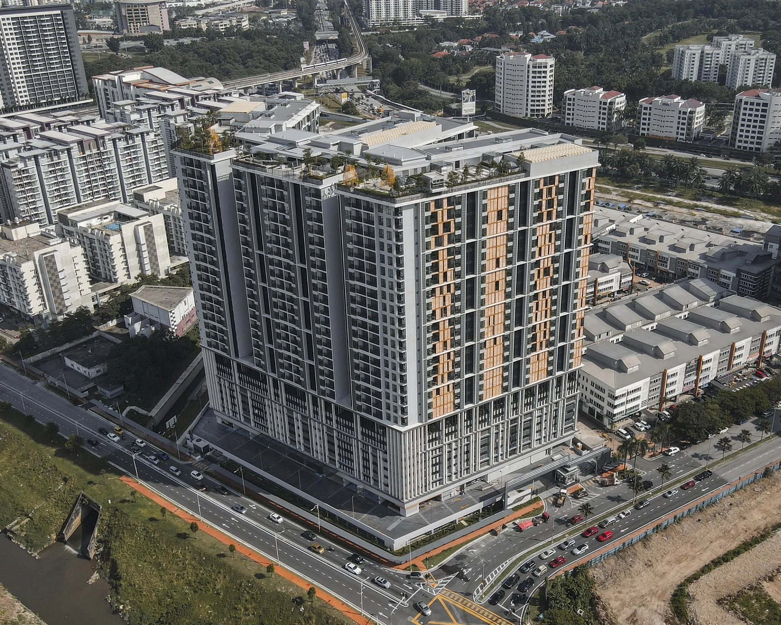 AraTre' Residences