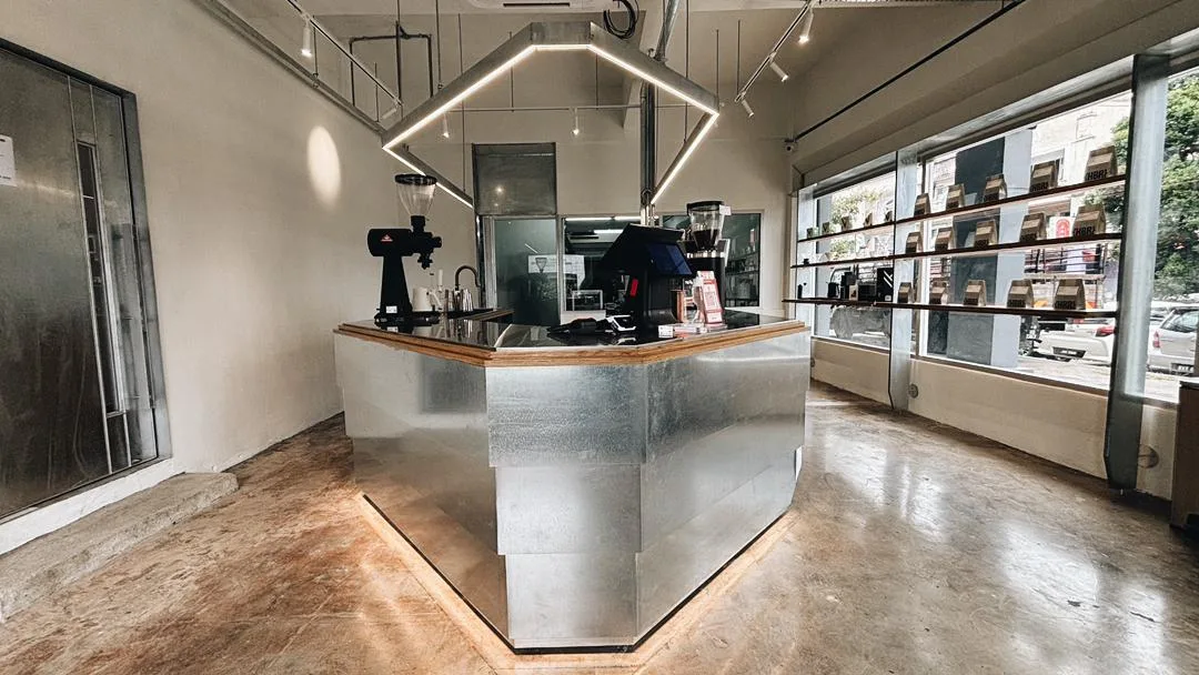 HisBrew Roastery 店内 / Google Maps掲載写真